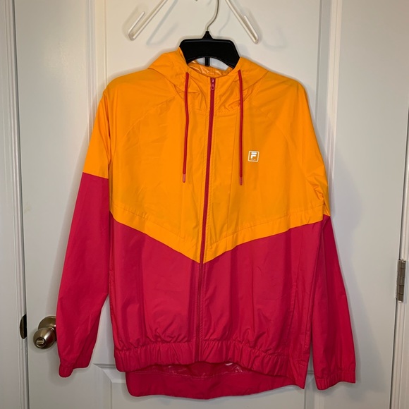 FILA 💚 Super Cute Hooded Windbreaker Woman’s Size Large Red and Orange - Picture 4 of 5